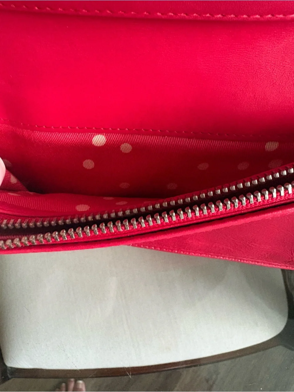 ❤️❤️MARC BY MARC JACOBS RED PATENT LEATHER TURNLOCK WALLET!❤️❤️